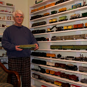 Profile Picture of David Ely (@elystoys) on Youtube