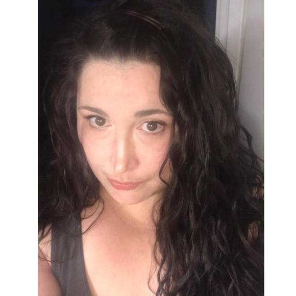 Profile Picture of Kelly (null) (@kbell12) on Poshmark