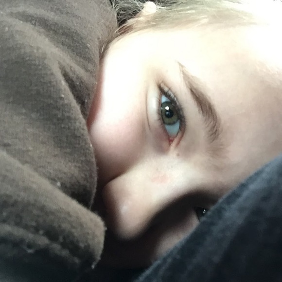 Profile Picture of Gaming with Ashyderppants (@andreadawn25) on Poshmark
