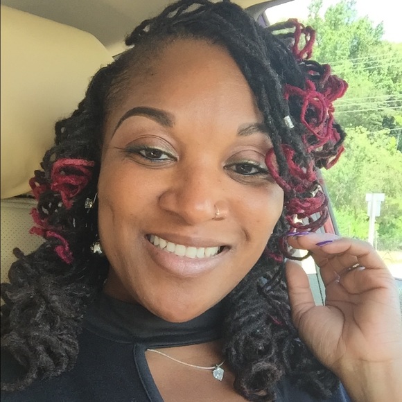 Nakia Parker - Poshmark Profile Picture of Nakia Parker (@nakia752) on Poshmark