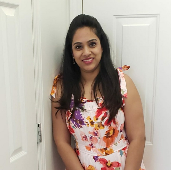 Profile Picture of Ramya Bhimireddy (@rbhimireddy) on Poshmark