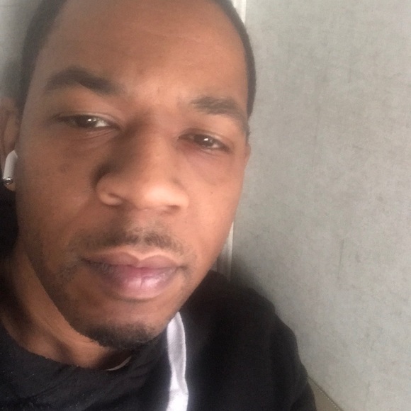Profile Picture of Gregory Mcdaniel (@gmcdan) on Poshmark