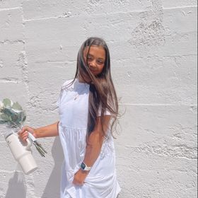 Profile Picture of Miranda Barrett (@miranda7barrett) on Pinterest