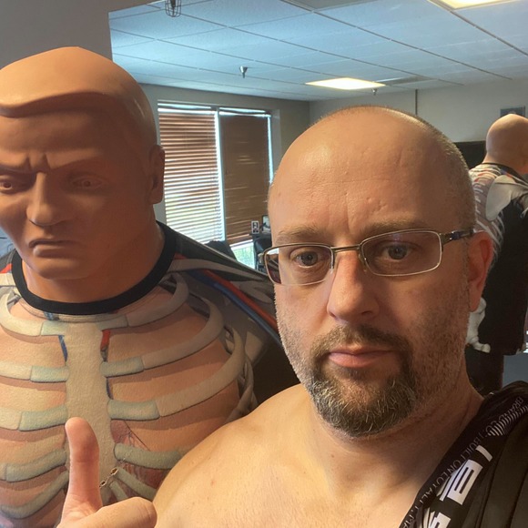 Profile Picture of Mike Holmquist (@mholmquist2147) on Poshmark