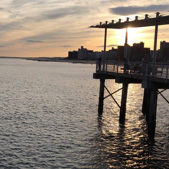 Profile Picture of Aman Attieh (@attiah92) on Poshmark