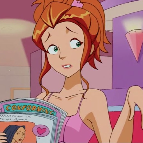 Profile Picture of Kaitlin Wright (@kat3yyy) on Poshmark