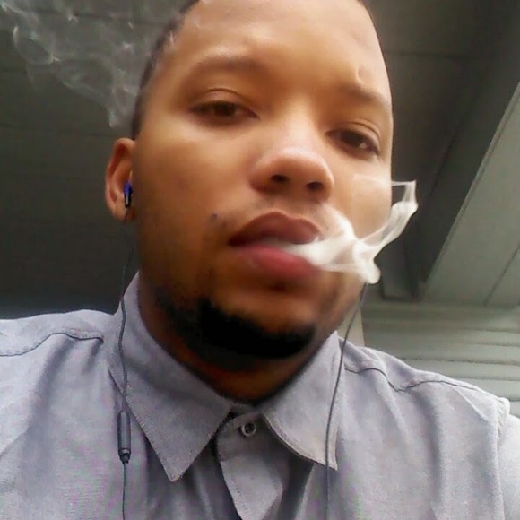 Profile Picture of Julian Johnson (@julianj1192) on Poshmark