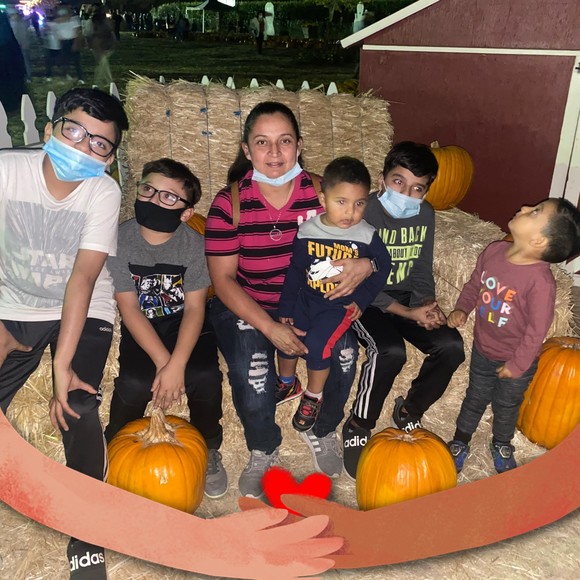 Profile Picture of Pepe Hernandez (@loscuatesalex) on Poshmark