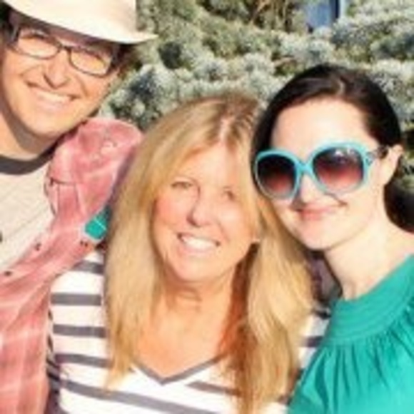 Profile Picture of Johnny Hayes (@johnnyh84) on Poshmark