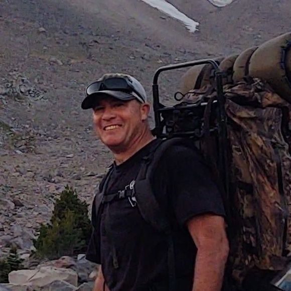 Profile Picture of Travis Lindsey (@tdlindsey67) on Poshmark