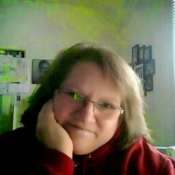 Profile Picture of Vic P (@vaparisi) on Poshmark