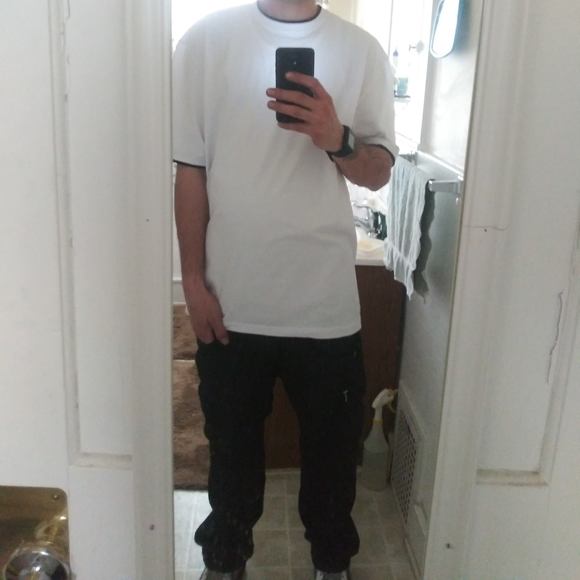 Profile Picture of Mike Norris (@mikenorris261) on Poshmark