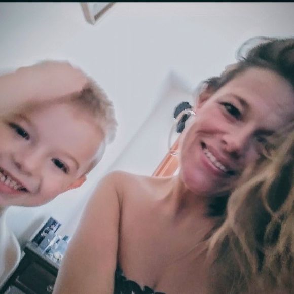 Profile Picture of Crystal Drews (@crystalaz81) on Poshmark