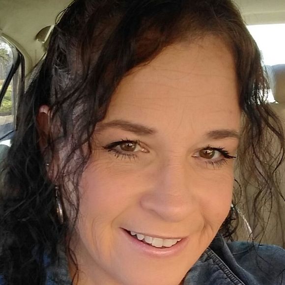 Profile Picture of Melissa Richardson ansell (@melissaricha586) on Poshmark