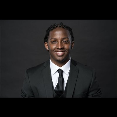 Profile Picture of Edward Davis (@callmyagent_) on Twitter