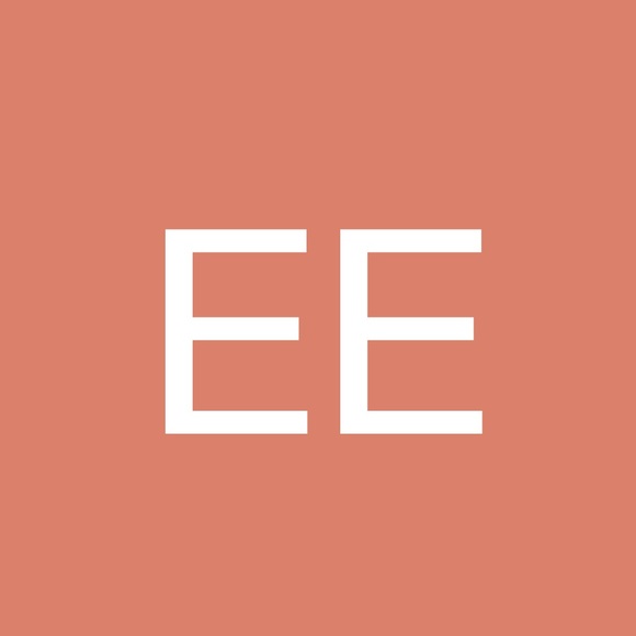 Profile Picture of Eileen Engels (@eileen_engels) on Poshmark