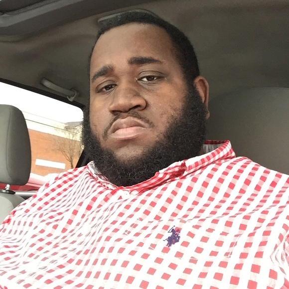 Profile Picture of Ferrel Arnold (@ferrelarnold) on Poshmark