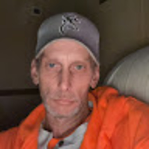 Profile Picture of Ronnie English (@ronaldenglish09) on Poshmark
