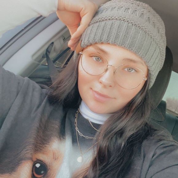 Profile Picture of Lexus Grawunder (@lexusgrawunder) on Poshmark