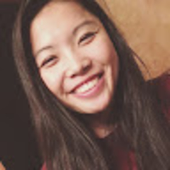 Profile Picture of Maria Roelant (@mjroelant) on Poshmark