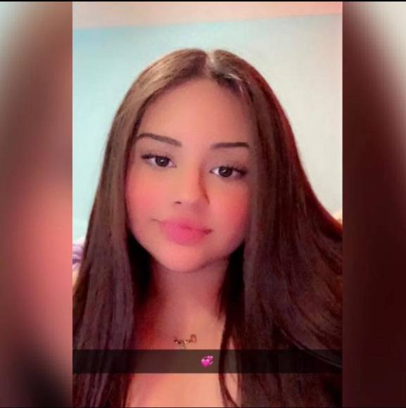 Profile Picture of Tania Solano (@taniasolano686) on Poshmark