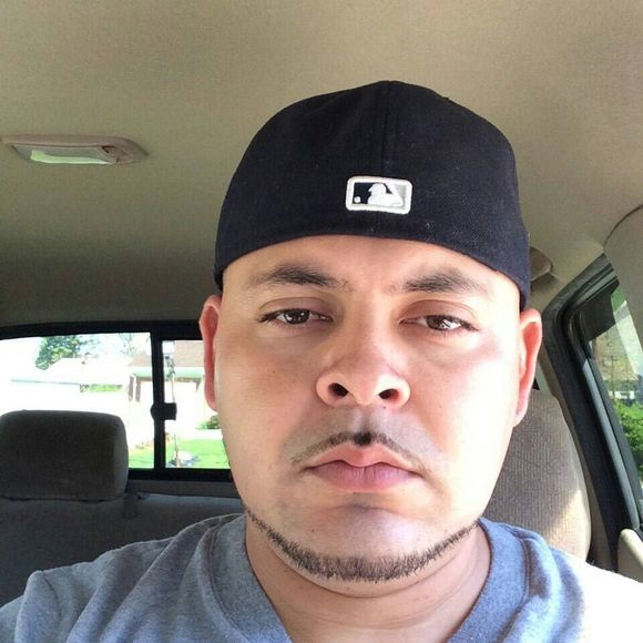 Profile Picture of Cristobal Vasques (@cristobalvasque) on Poshmark