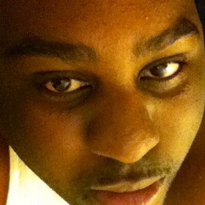Profile Picture of Jeffrey Hollins (@4everpoeticdude) on Twitter