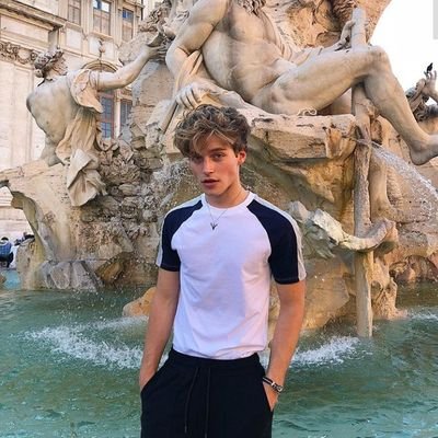 Profile Picture of Luis Enamorado De Ryan (@luifsk) on Twitter