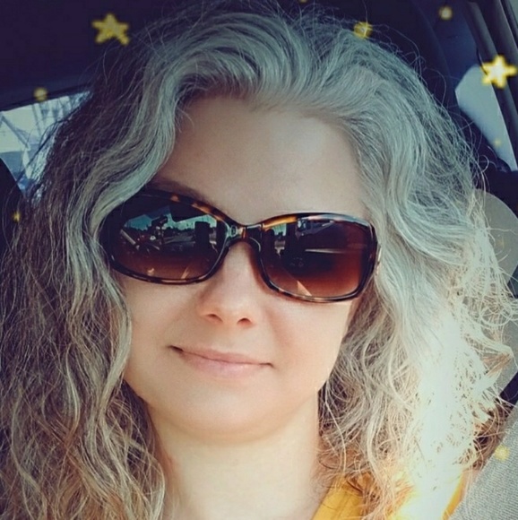 Profile Picture of Tabatha Mitchell (@tm042584) on Poshmark