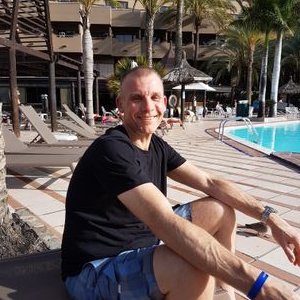 Profile Picture of David Widdowson Mcfc (@Widdowson5David) on Twitter