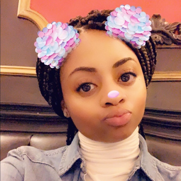 Profile Picture of Tiffany Manning (@ryleemyers0312) on Poshmark
