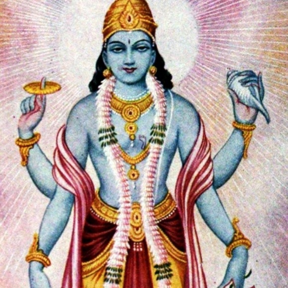 Profile Picture of Lilli Tahamtani (@replenishla) on Poshmark