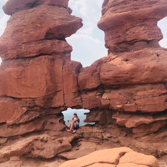 Profile Picture of Autumn Gloetzner (@agloetzner) on Poshmark