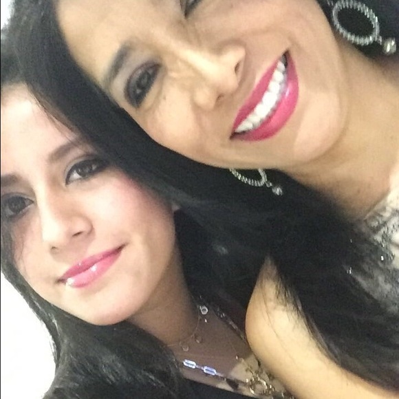 Christina Santilli - Poshmark Profile Picture of Christina Santilli (@csantilli3) on Poshmark