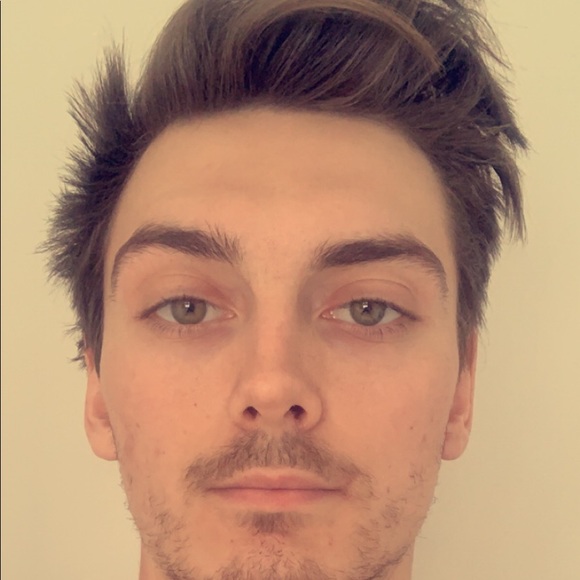 Profile Picture of Andrew Kearney (@andrewkearney23) on Poshmark