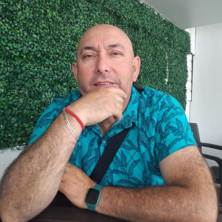 Roberto Astudillo As - Tiktok Profile Picture of Roberto Astudillo As (@robertosoviet) on Tiktok