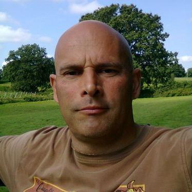 Profile Picture of Mark Singleton (@sparkynohair) on Twitter