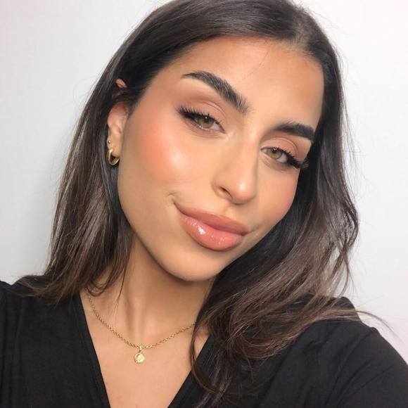 Profile Picture of Kareen Haddad (@kareenhaddad) on Poshmark