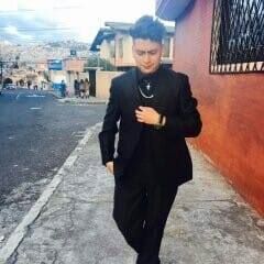 Profile Picture of Alex Alejandro (Eche ) (@gabriel.benalcazar.102) on Facebook
