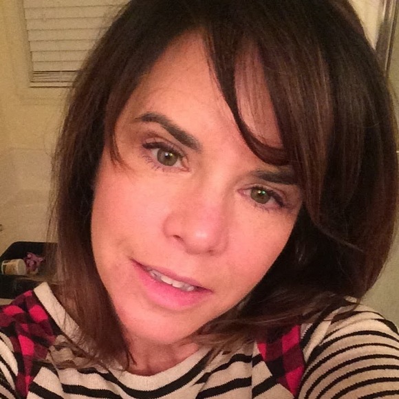 Tara Blahnik - Poshmark Profile Picture of Tara Blahnik (@t3bshiloh) on Poshmark