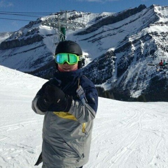 Profile Picture of Peter Jung (@tbpro97) on Poshmark
