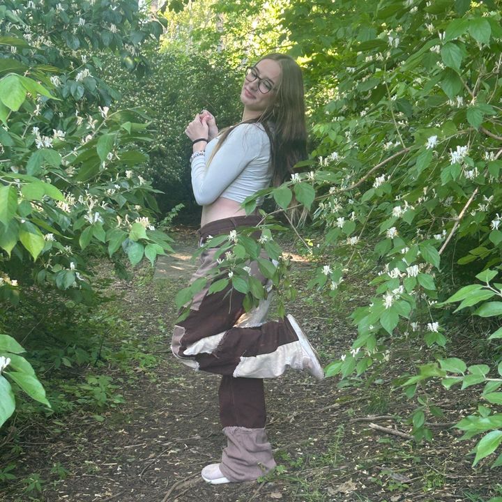 Profile Picture of Gabrielle (@gabriellelowes) on Tiktok