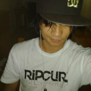 Mikha'el Chuidian - Myspace Profile Picture of Mikha'el Chuidian (@milolamb) on Myspace