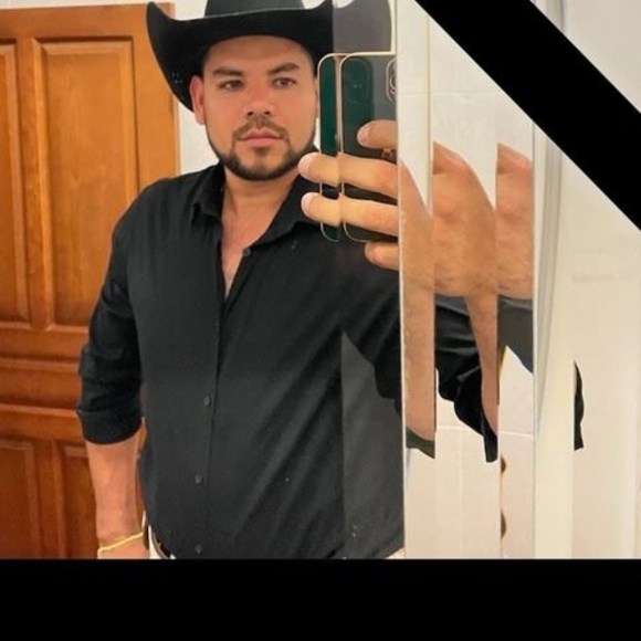 Profile Picture of Miguel Silva (@miguelsilva599) on Poshmark
