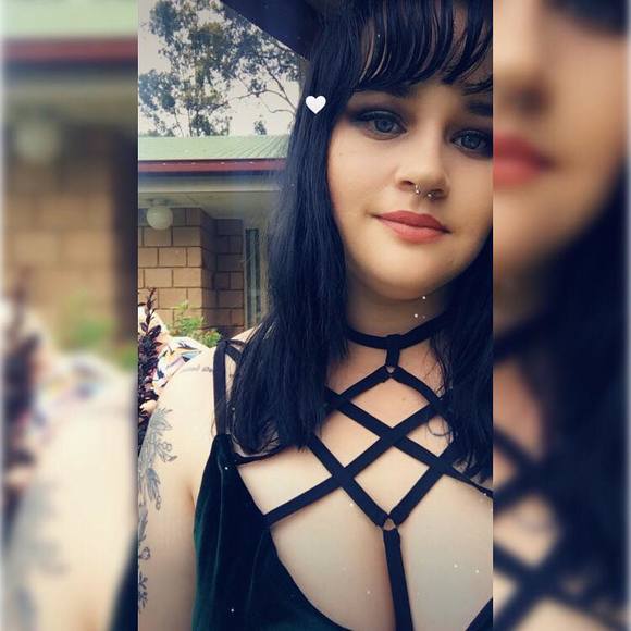Profile Picture of Kayla Mcknight (@kayla97au) on Poshmark