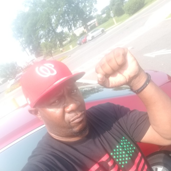 Profile Picture of Darryl Walker (@walkadoo) on Poshmark