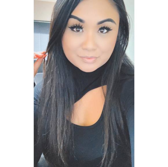 Ernestine Parani - Poshmark Profile Picture of Ernestine Parani (@ernestineparani) on Poshmark