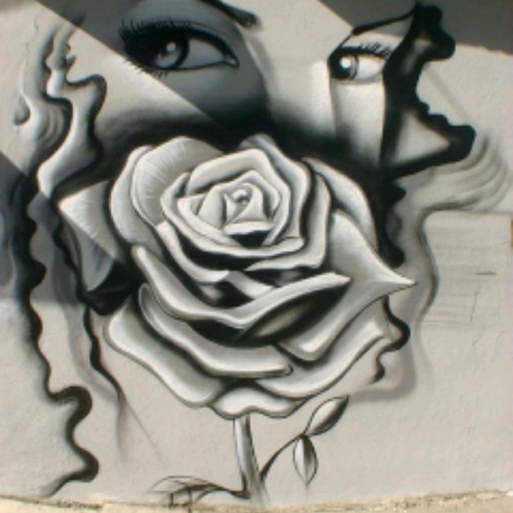 Profile Picture of Cecelia Guzman (@ceceguzman) on Poshmark