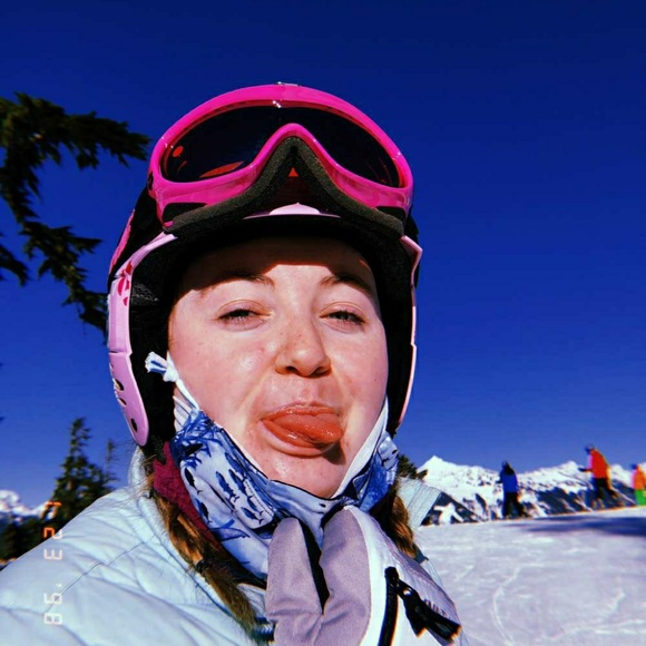 Connor Garrod - Poshmark Profile Picture of Connor Garrod (@cgarrod519) on Poshmark