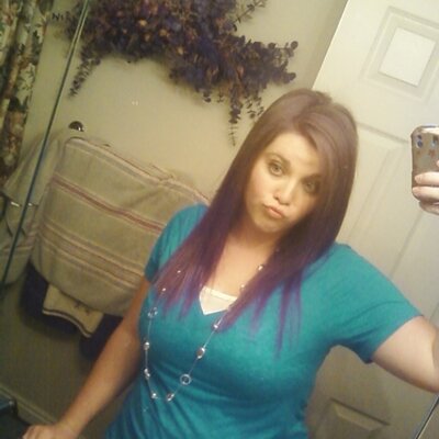 Profile Picture of McKenzie Dott Curtis (@KenzDottCurtis) on Twitter